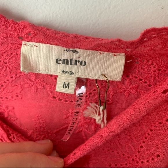 [entro] Women's Pink Emroidered Gold Shoulder Boho Top - Picture 5 of 9